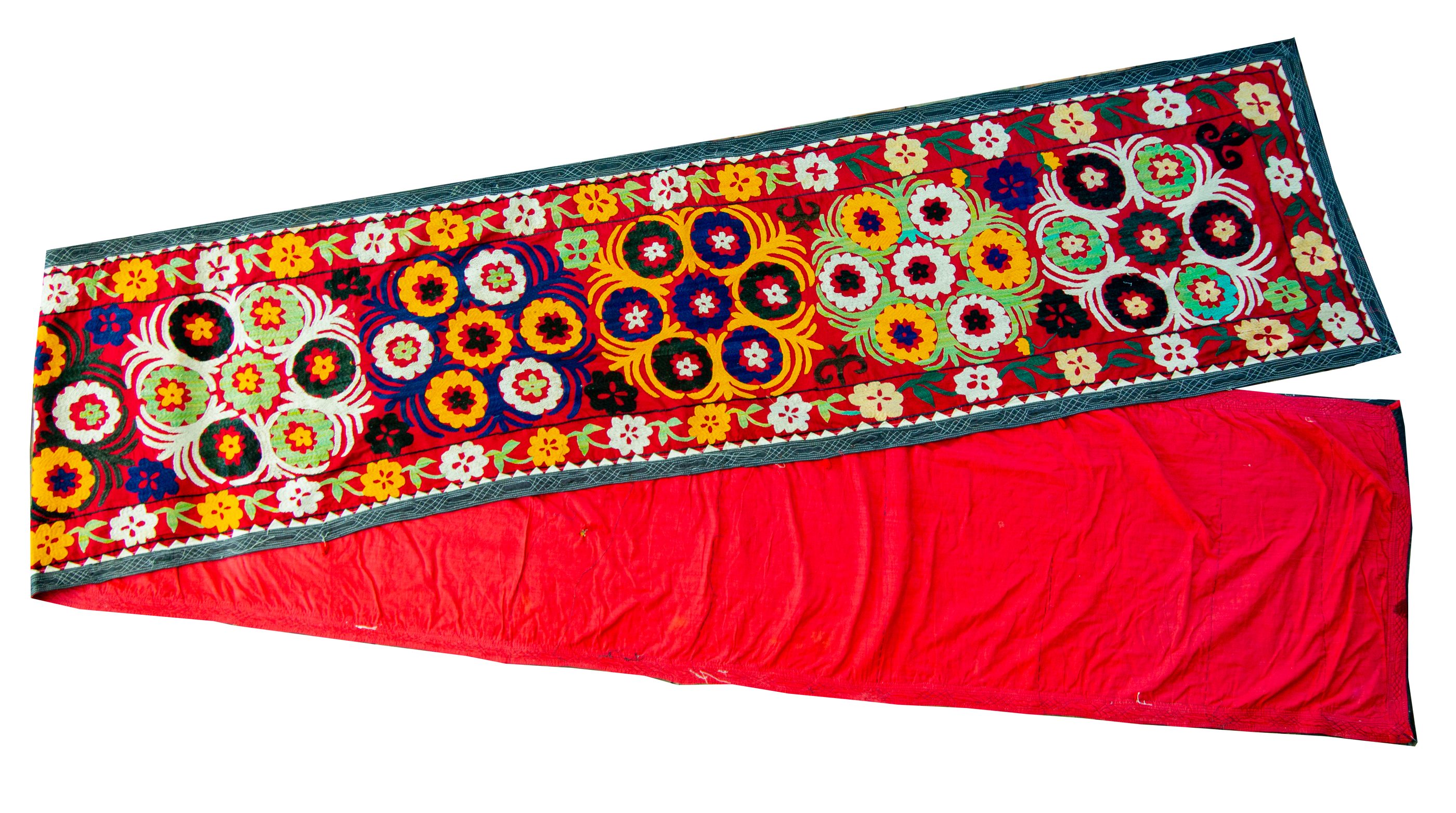Long runner, white rosettes — zardevor, Samarkand — second view